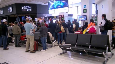 mexico city international airport arrivals.